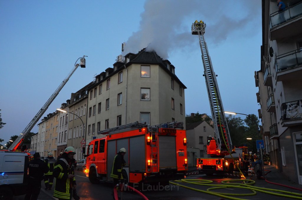 Feuer 3 Dachstuhl Koeln Buchforst Kalk Muelheimerstr P029.JPG